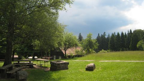 Grillstelle an der Grünhütte auf dem Sommerberg