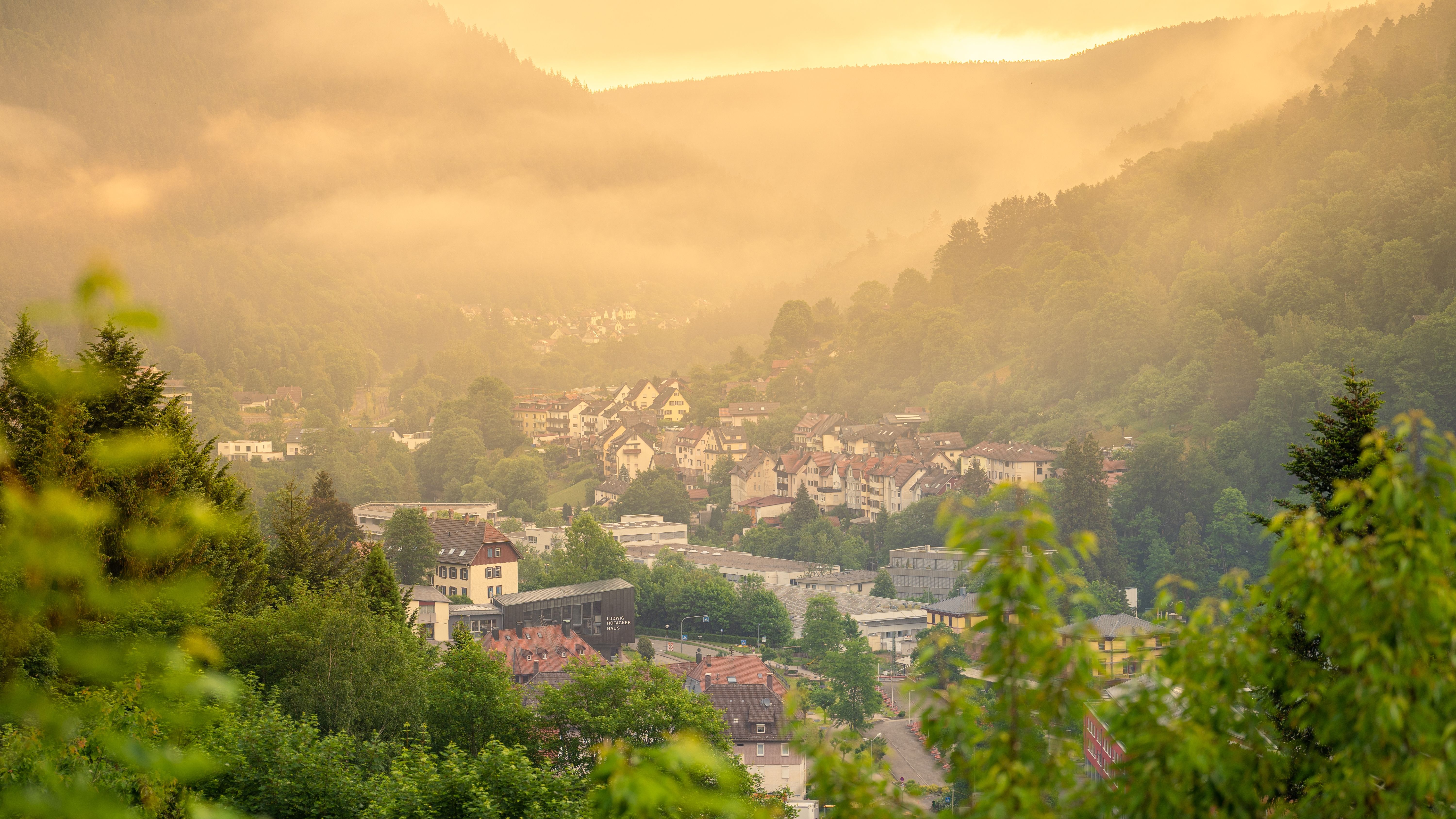 Bad wildbad_Blick Richtung Westen_Bahnhof_ Abend